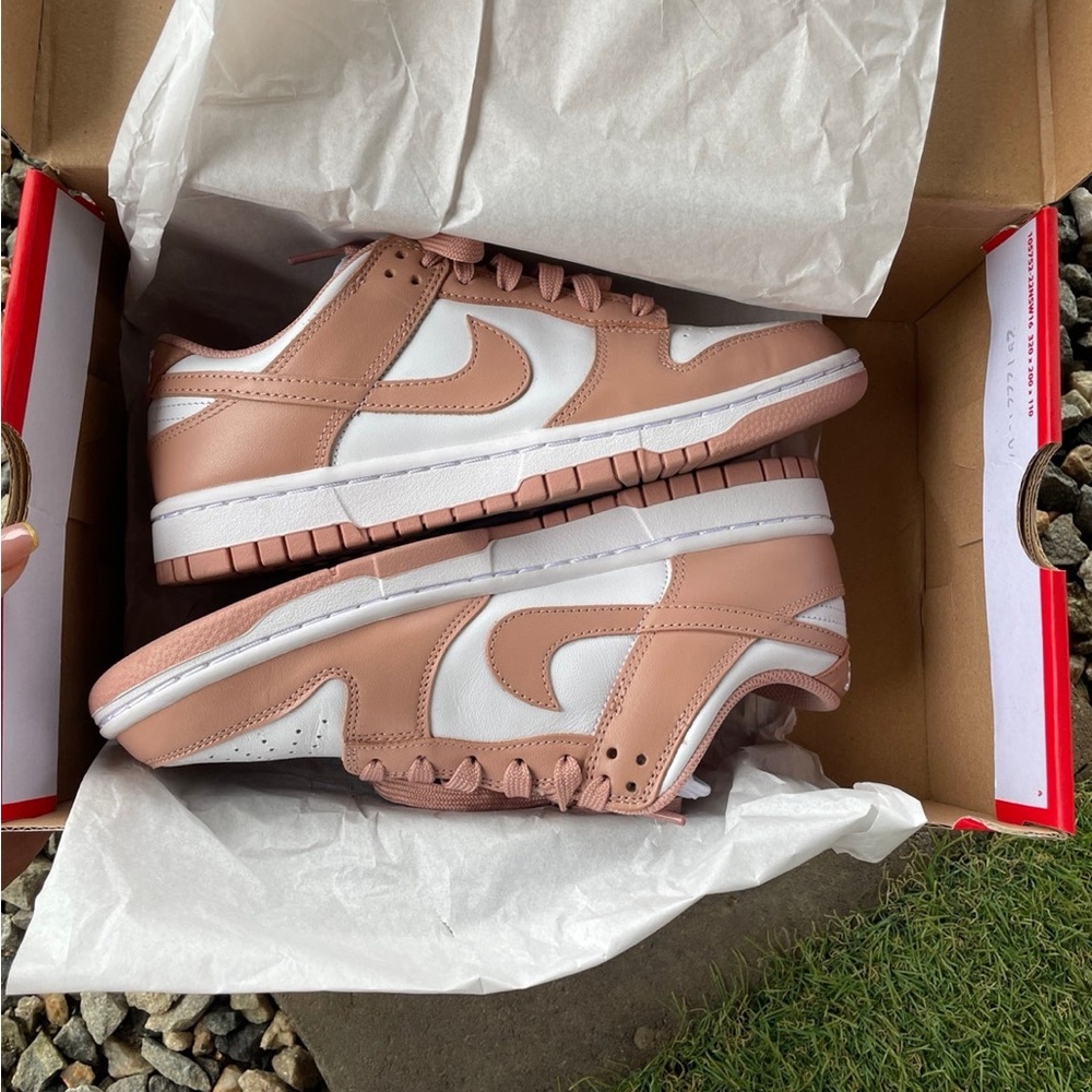 Nike rose whisper dunk low